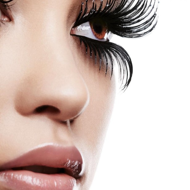 Thies Shoots Up-and-coming Model For REMARK Magazine