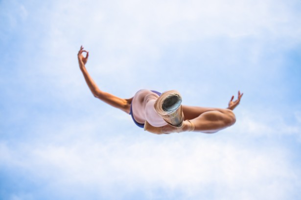 Robert Houser Shoots Ballet Dancing From A Unique Perspective