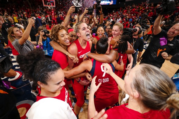 Photographing the WNBA Champions Washington Mystics