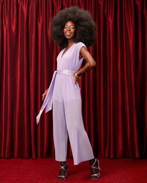 Tom Michas Photographs Anjola of 10MGMT Chicago