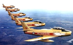 The Royal Canadian Air Force "Golden Hawks" aerobatic team will receive the Belt of Orion Award for Excellence.