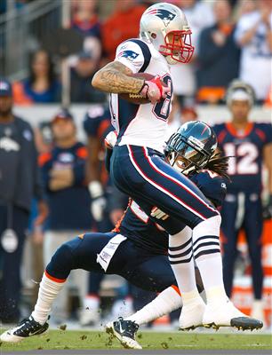 Broncos Pats Q Carter_Perr