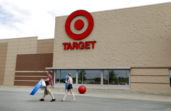 Target Beats Q2 Estimates On Growth In Comparable Sales, Raises Guidance Target Beats Q2 Estimates On Growth In Comparable Sales, Raises Guidance