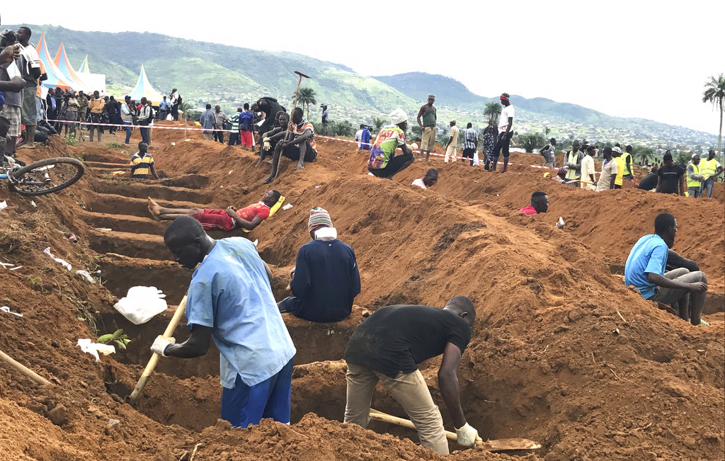 Local leaders say 1,000 dead from Sierra Leone mudslides