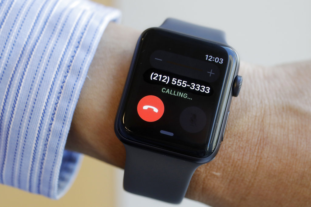 Apple Watch goes solo, but don’t dump your phone yet