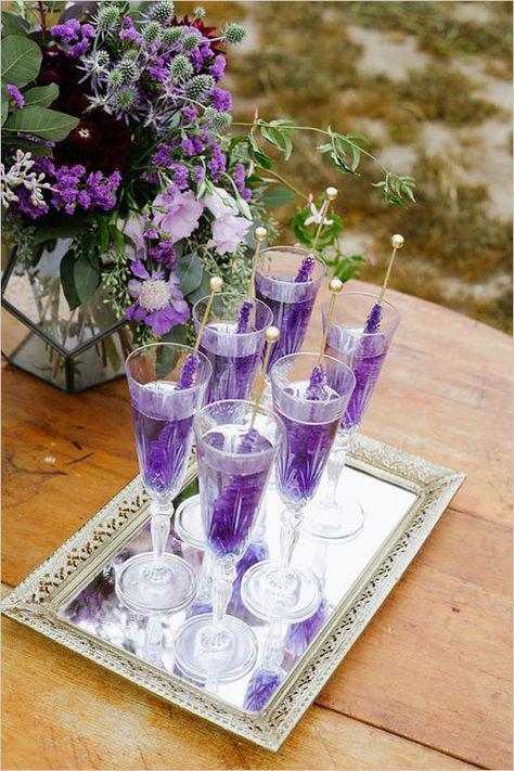 Ultravioleta no buffet de casamento