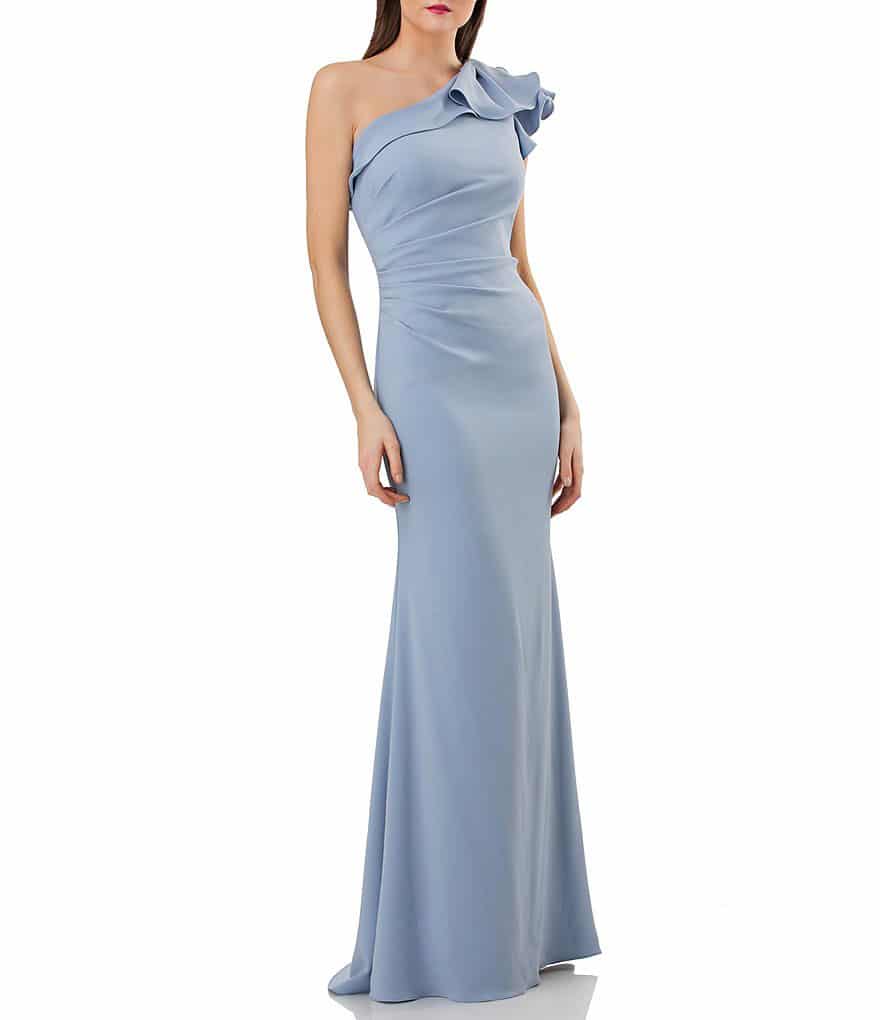 Vestido de um ombro só