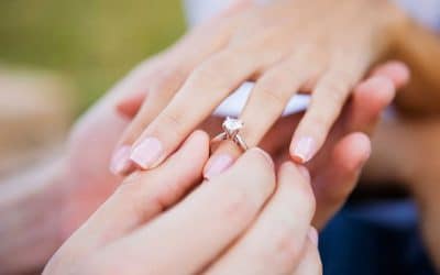 Diferenças entre anel de noivado e aliança de casamento