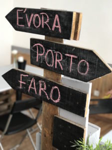 Cafe O Forno was a pleasant surprise after a long day of walking.