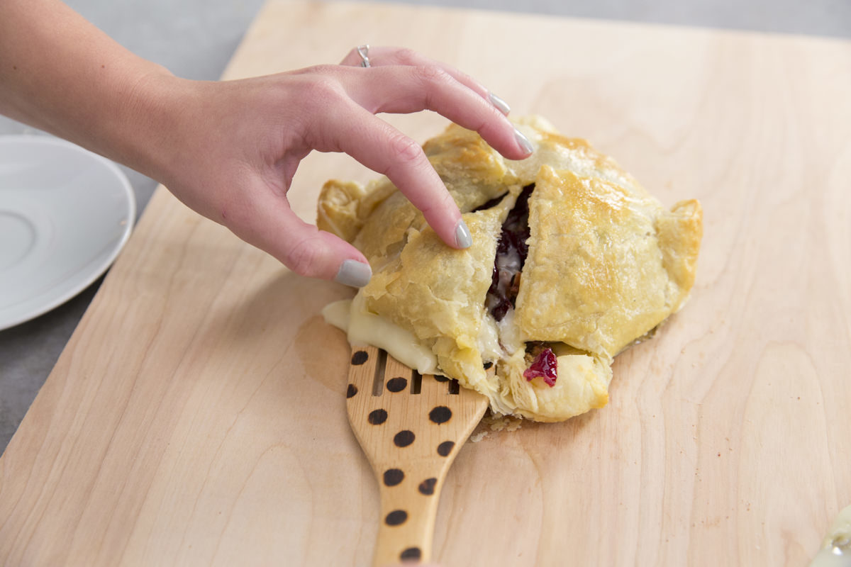 How To Make Cranberry Pecan Baked Brie Diy Brie Recipe Dunn Lumber