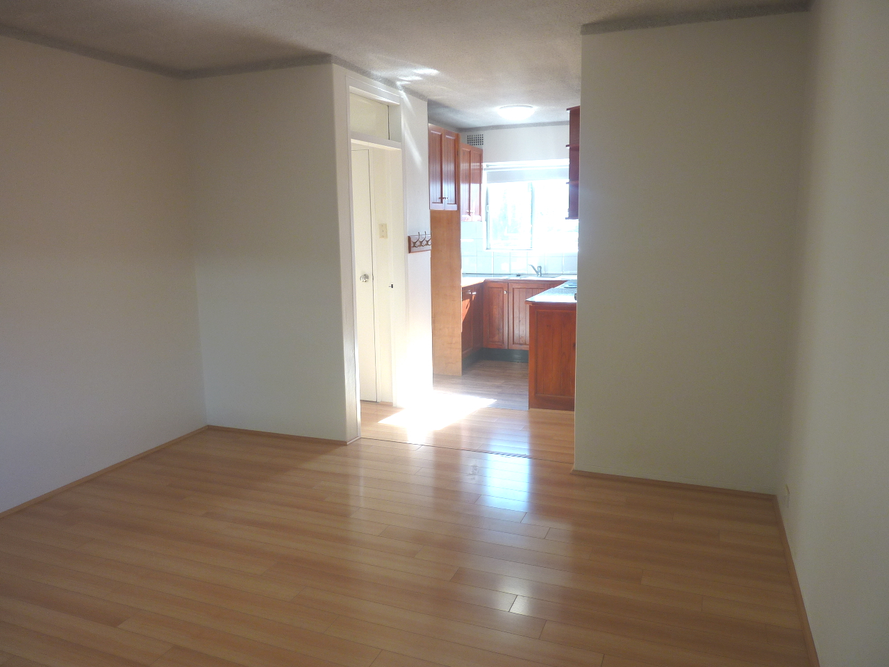 8 / 261 King Georges Road, Roselands