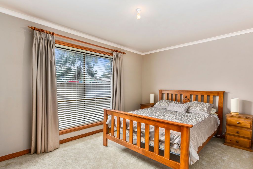 12 Jasmine Avenue, Mount Gambier