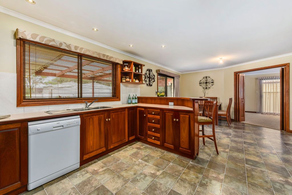 12 Jasmine Avenue, Mount Gambier