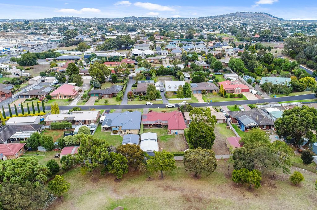 12 Jasmine Avenue, Mount Gambier