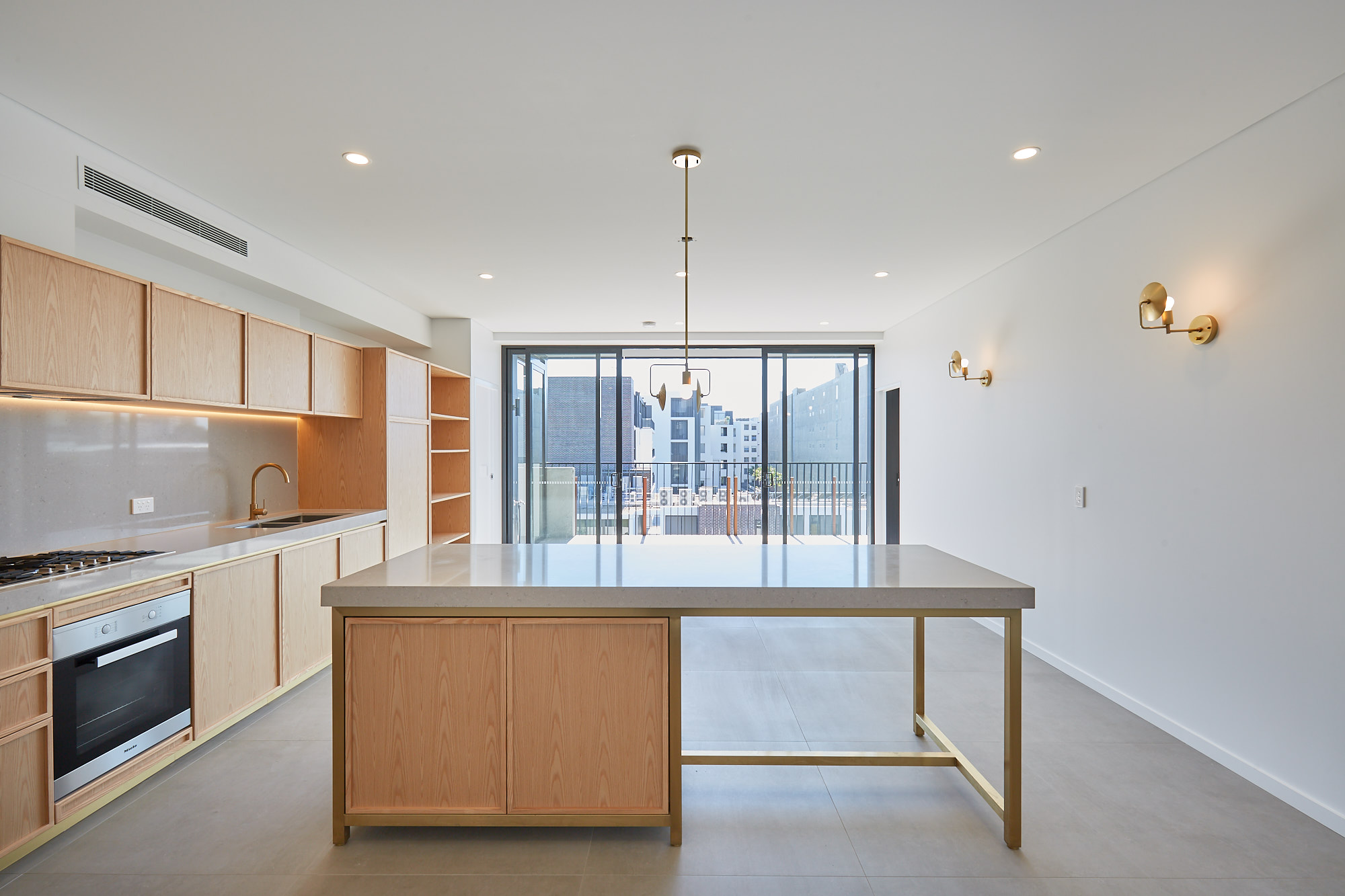 830 Elizabeth Street