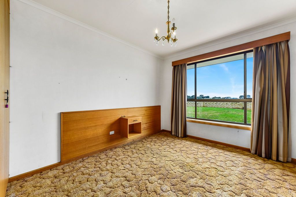 37 Barrows Road, Mil-lel