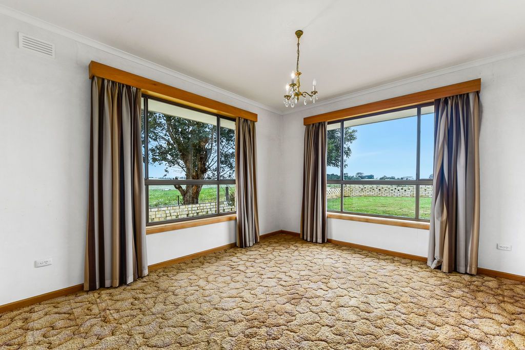 37 Barrows Road, Mil-lel