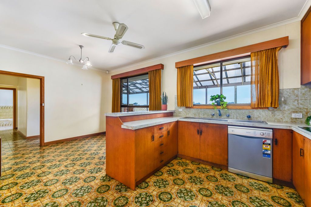 37 Barrows Road, Mil-lel