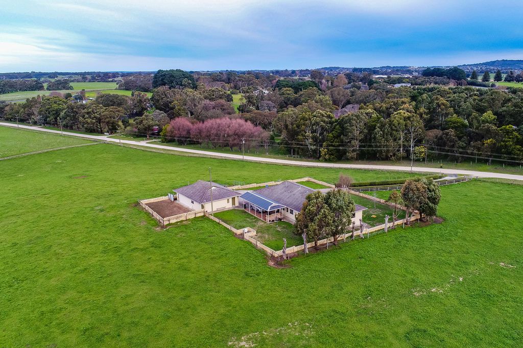 37 Barrows Road, Mil-lel