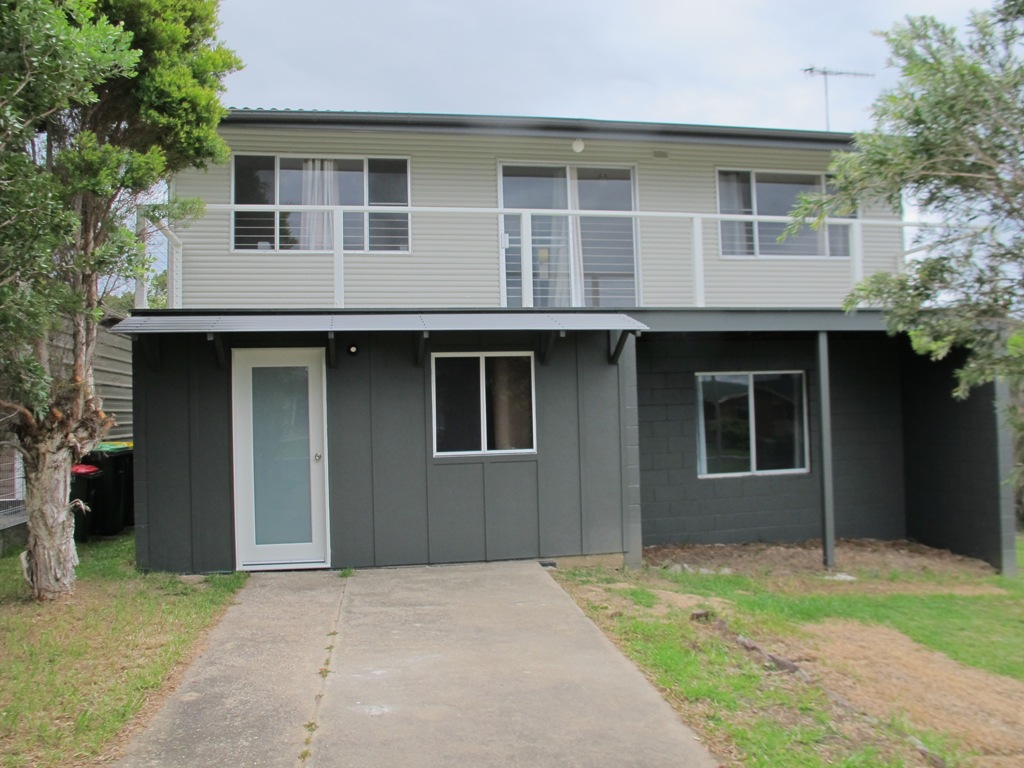 15 Hillside Crescent, Kianga