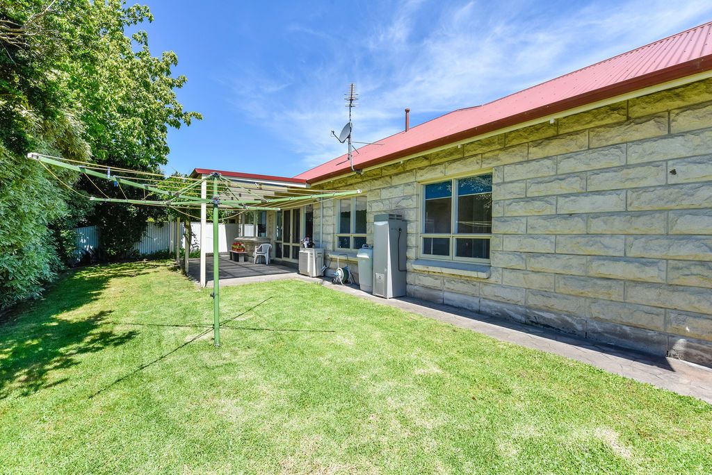 2 / 2B Lake Terrace West, Mount Gambier