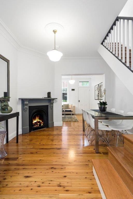 2 Windeyer Street