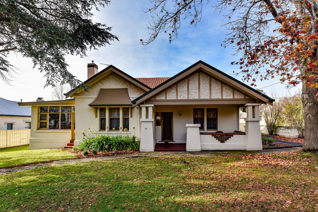 75 Bay Road, Mount Gambier