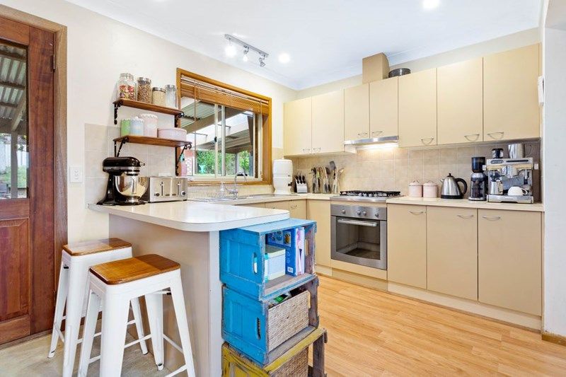 12 BROU COURT, Dalmeny