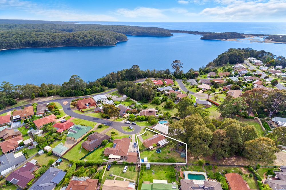 12 BROU COURT, Dalmeny