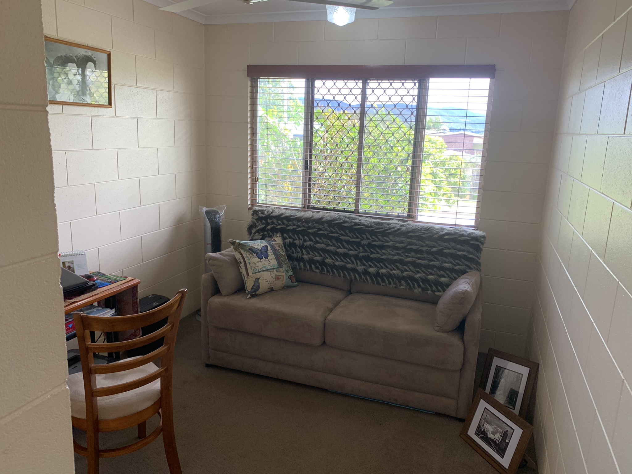 4 / 23 Tower Avenue, Atherton