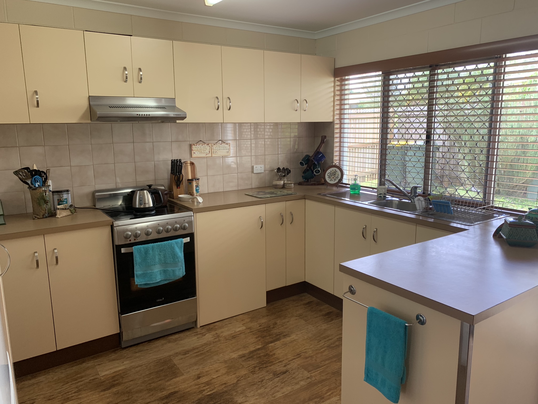 4 / 23 Tower Avenue, Atherton