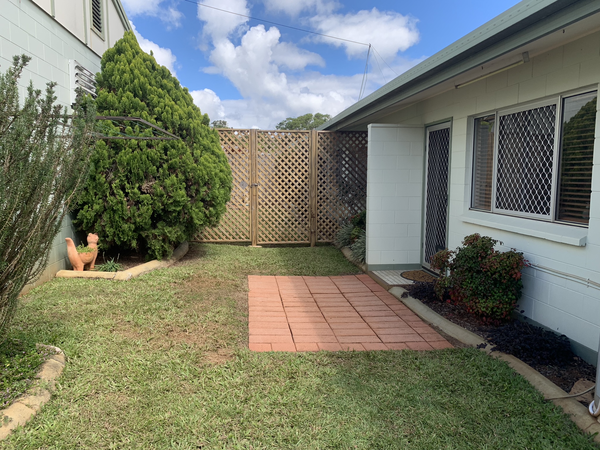 4 / 23 Tower Avenue, Atherton