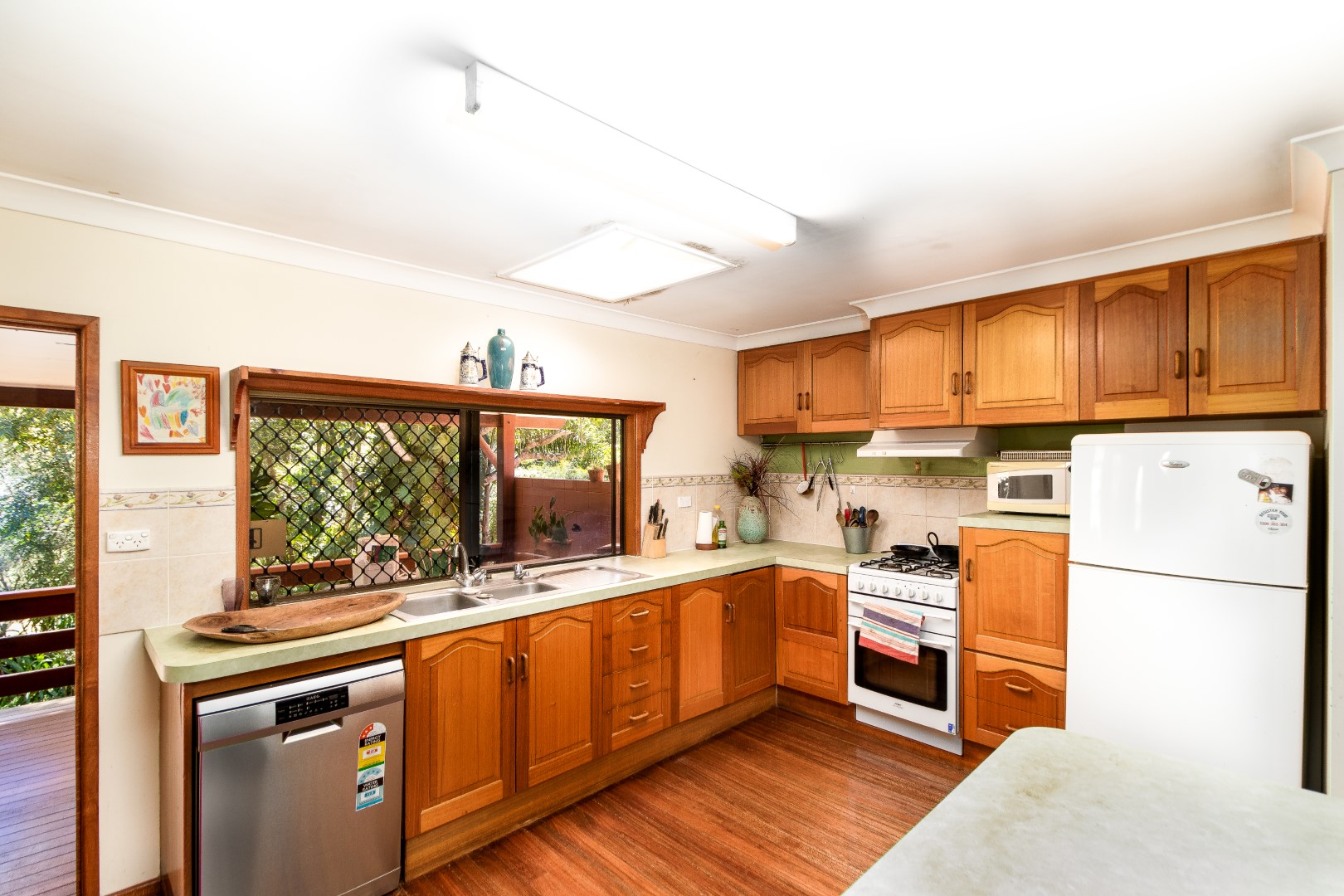 24 Wavell Drive, Tinaroo