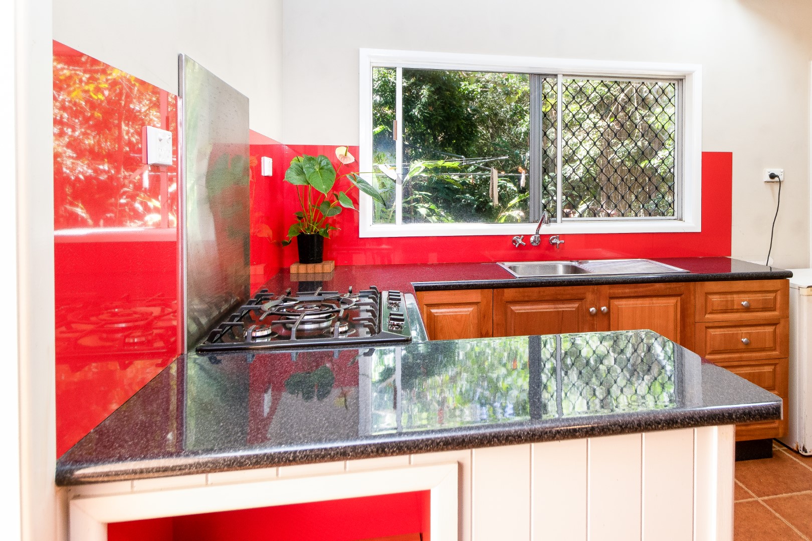 24 Wavell Drive, Tinaroo