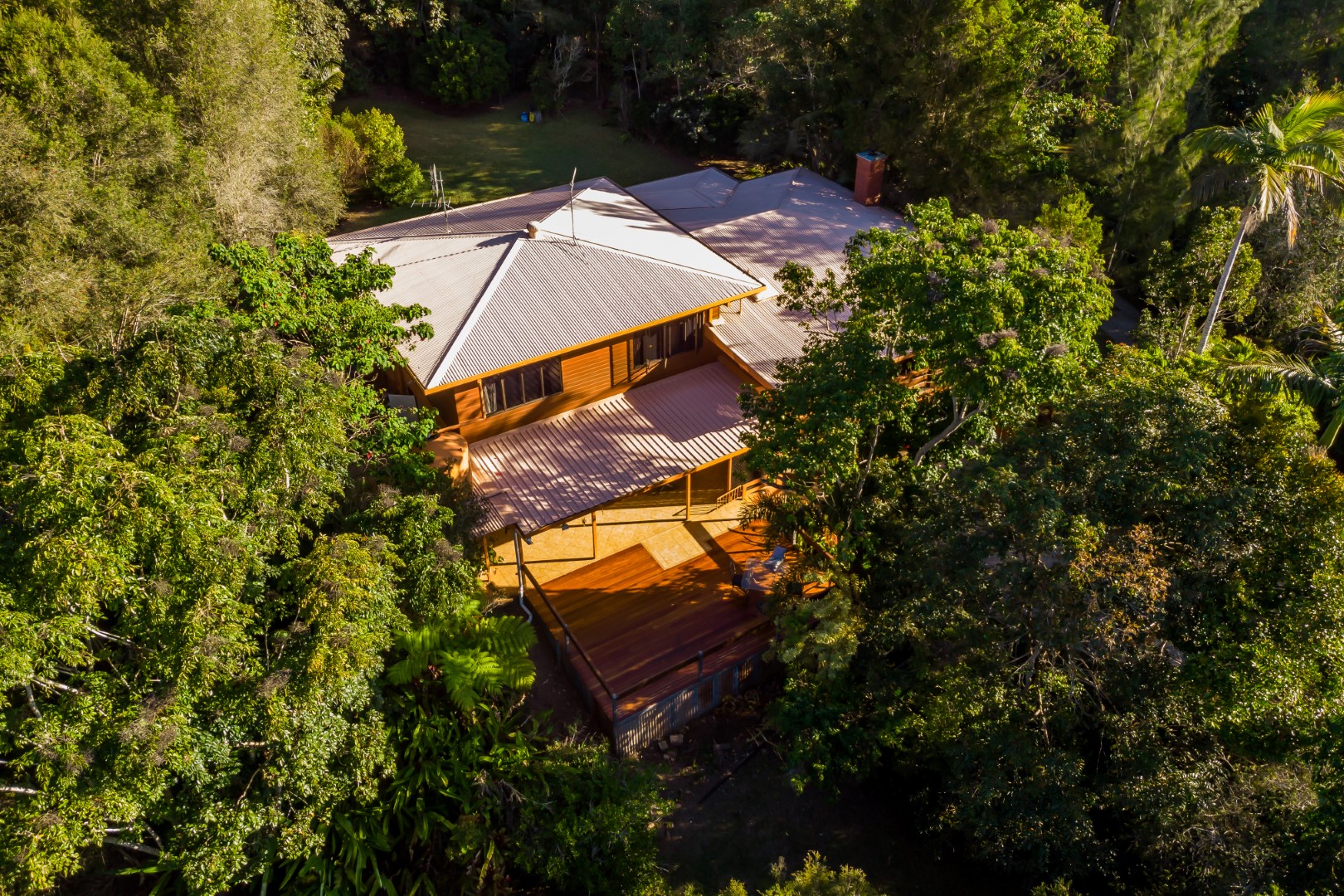 24 Wavell Drive, Tinaroo