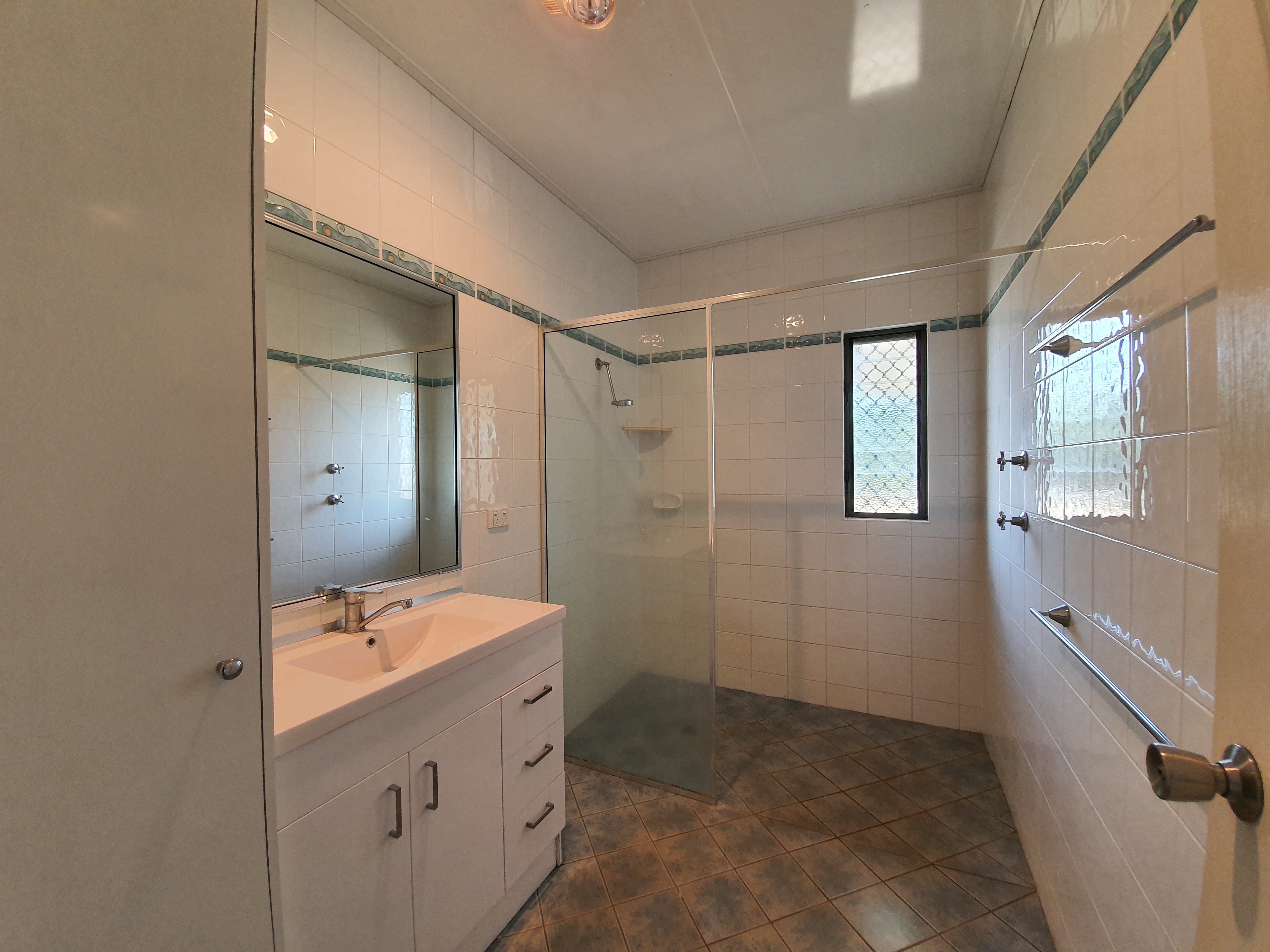 24 Mercurio Close, Tolga