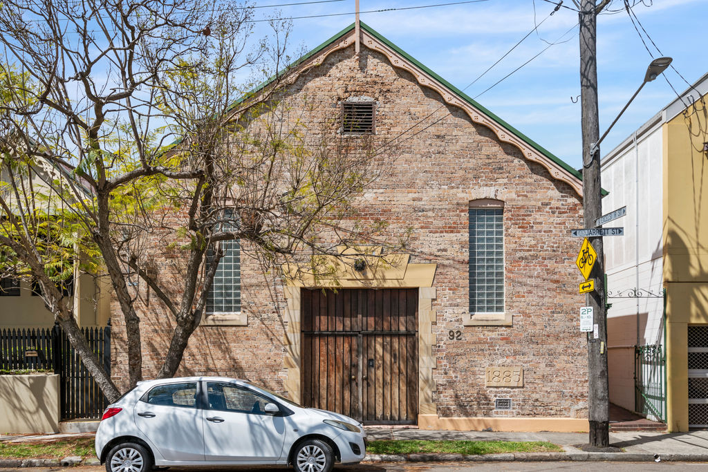 92 Jarrett Street