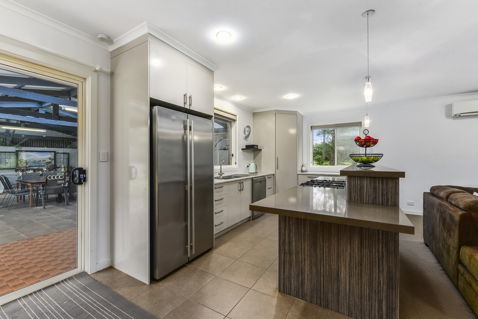 18 Billing Road, Worrolong