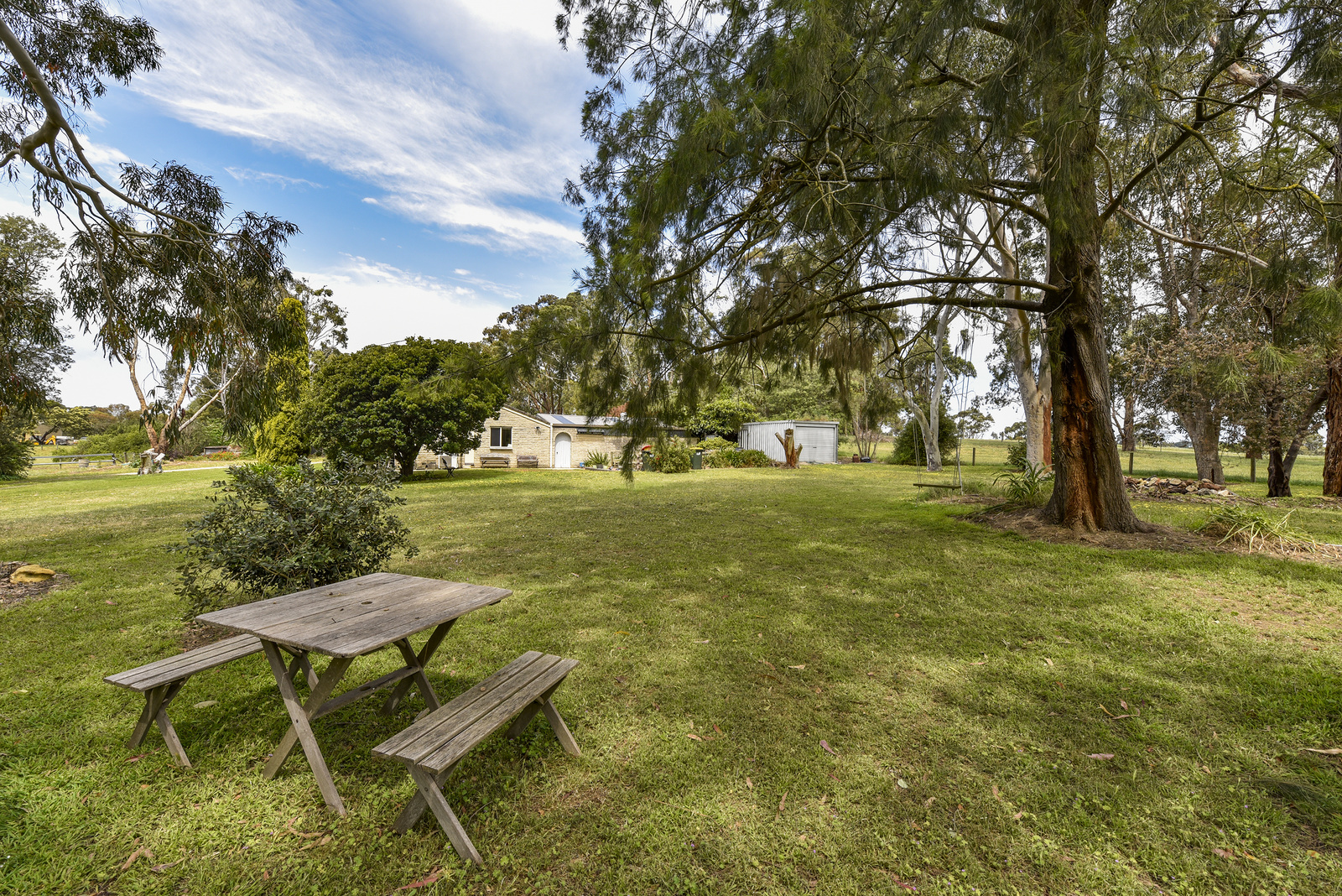 18 Billing Road, Worrolong