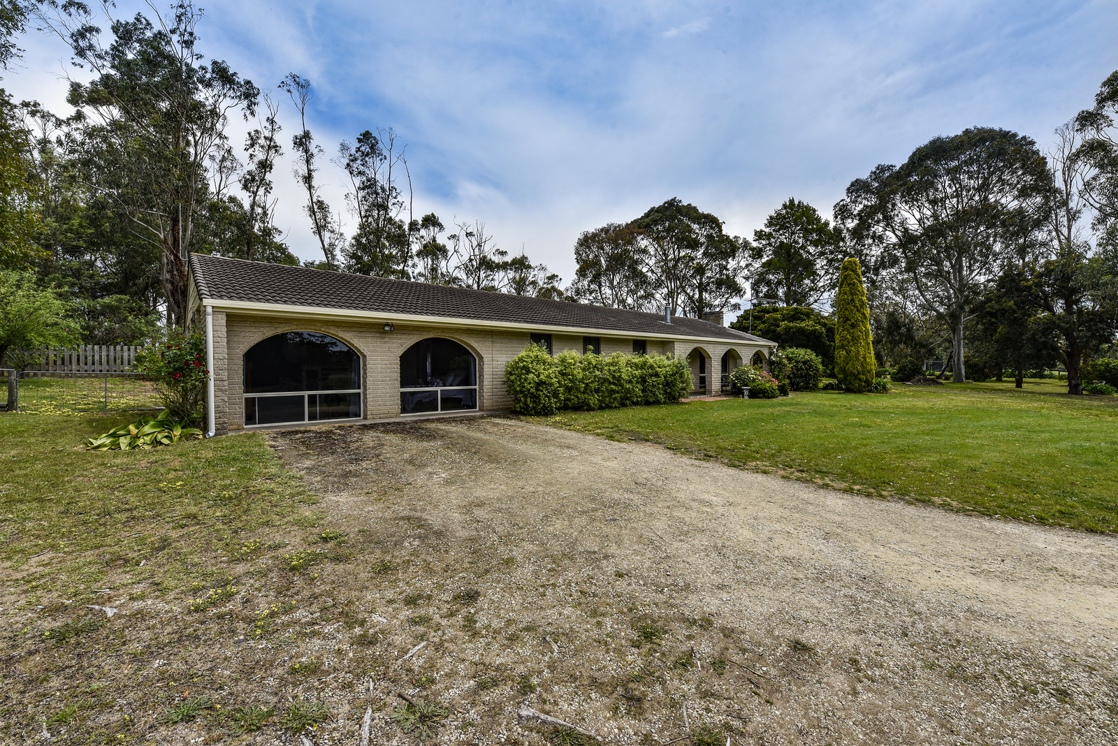 18 Billing Road, Worrolong