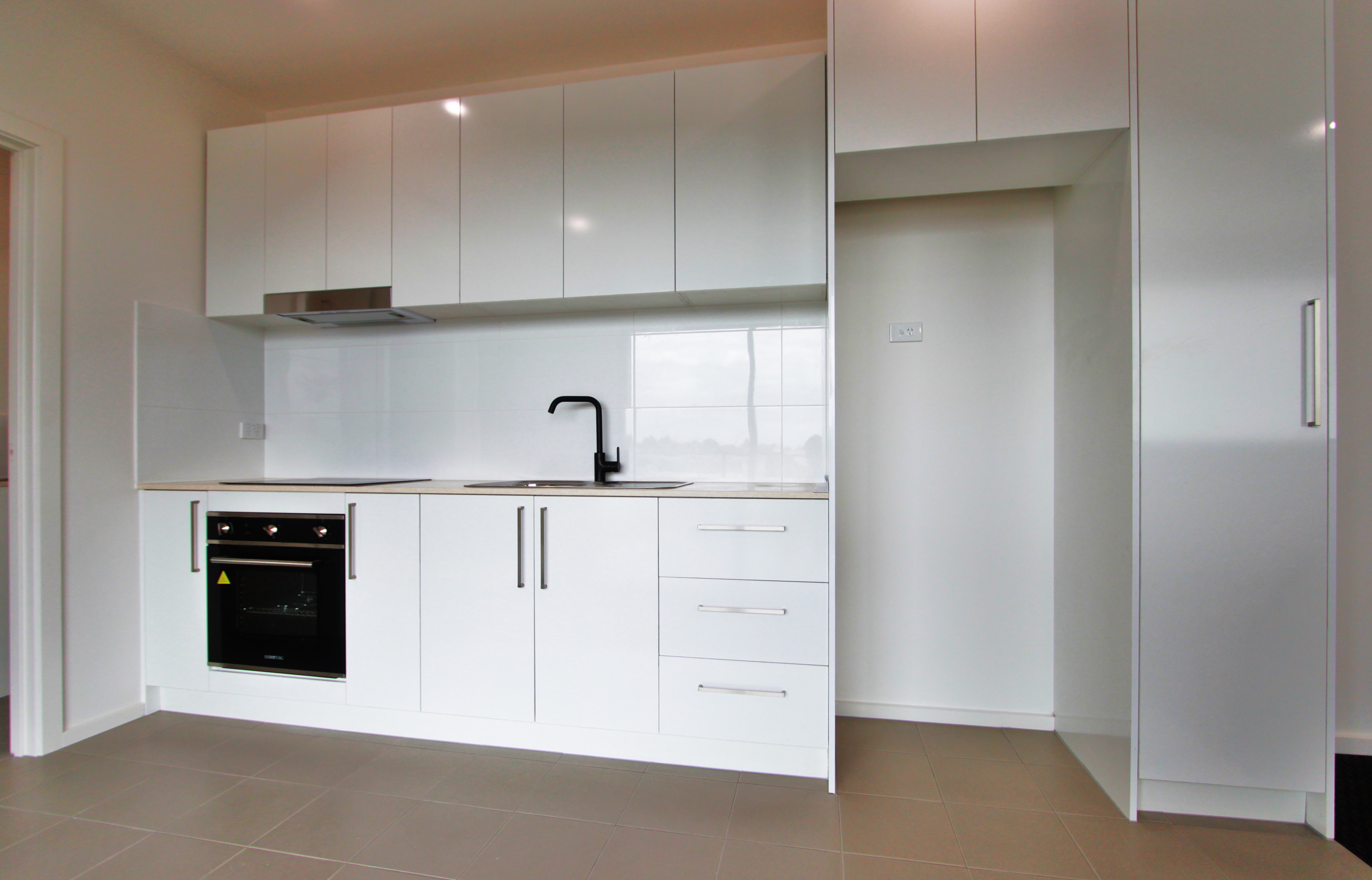 1 / 302 Huntingdale Road, Huntingdale