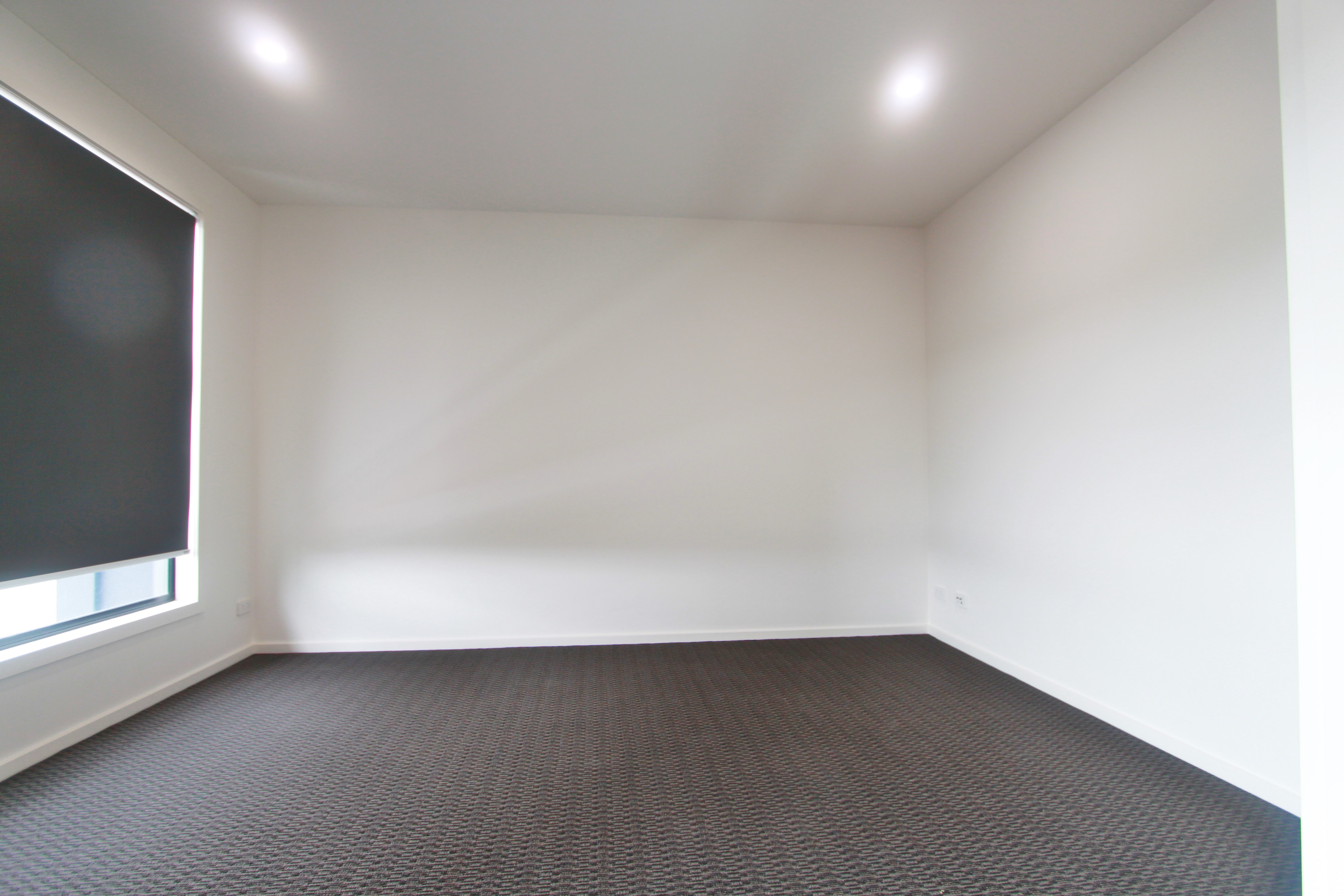 1 / 302 Huntingdale Road, Huntingdale
