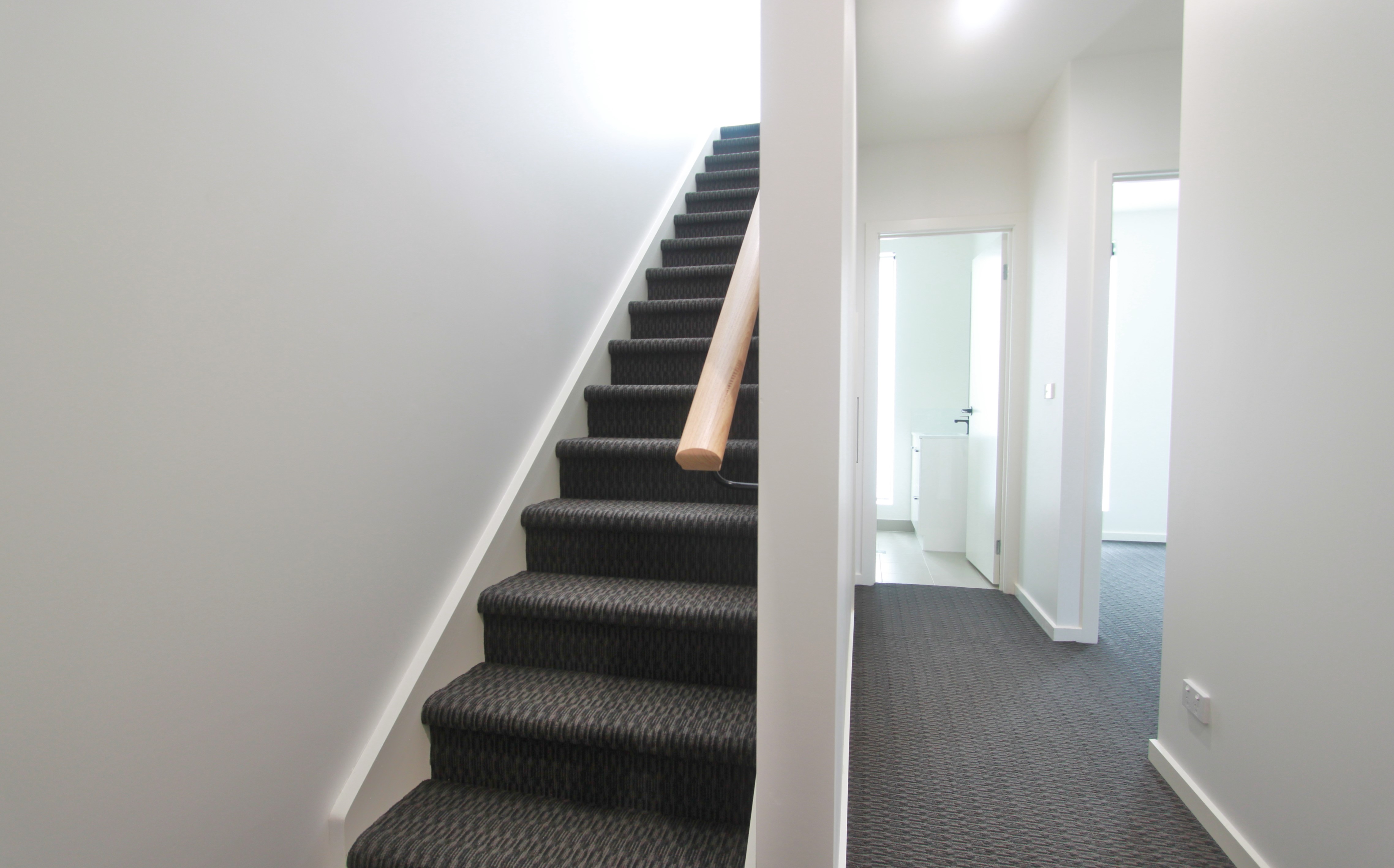 1 / 302 Huntingdale Road, Huntingdale