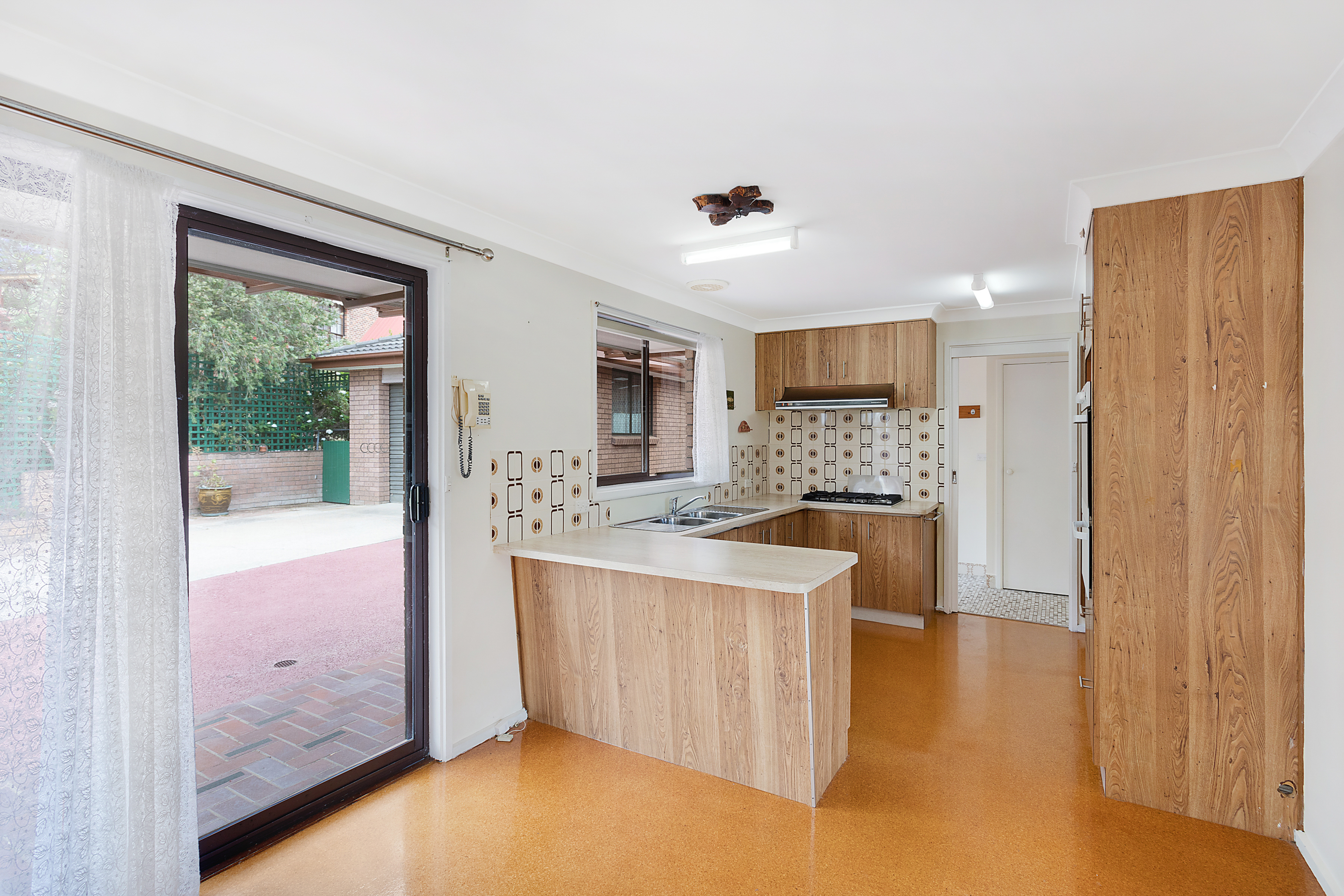 10 FISHERMANS CRESCENT, North Narooma