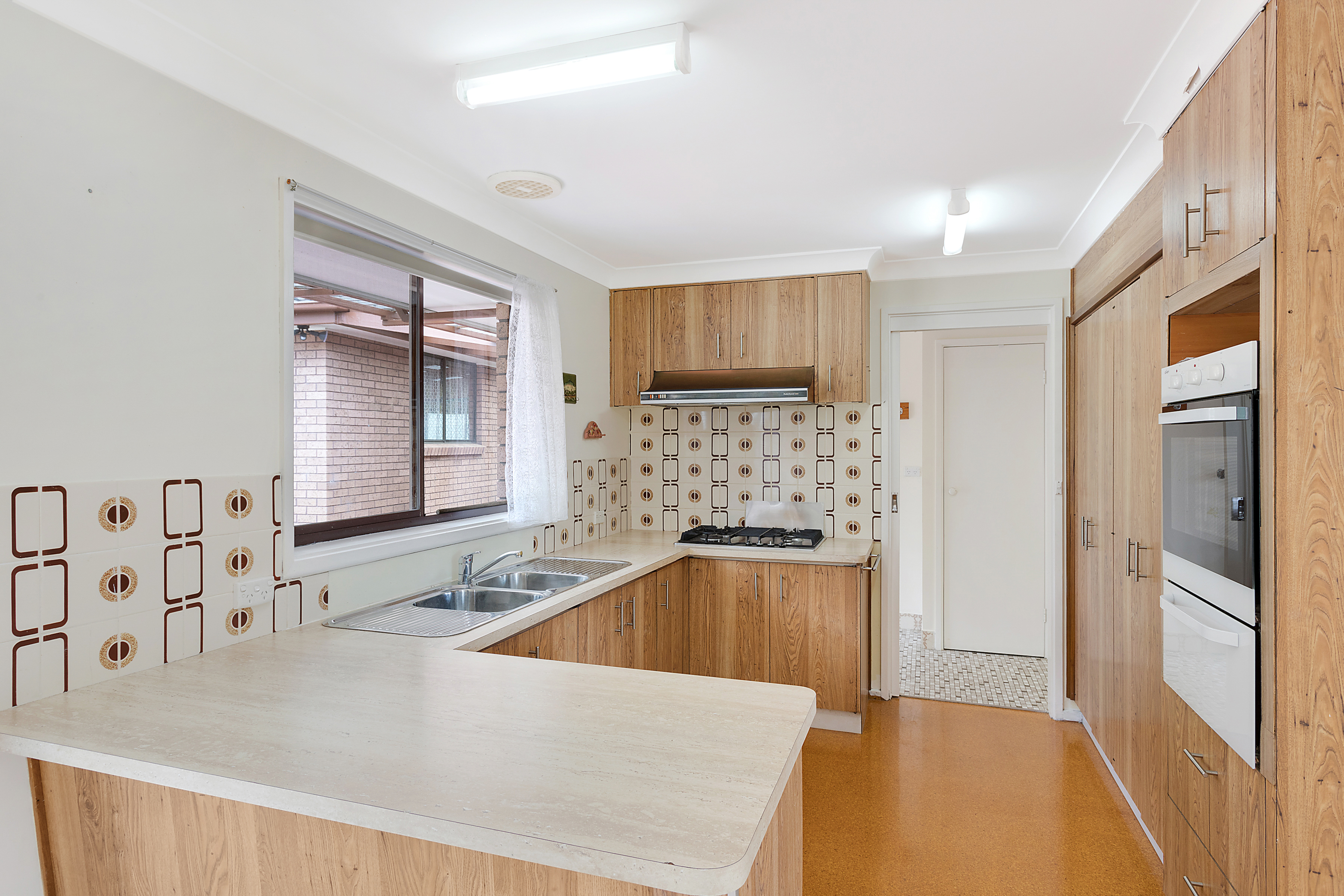 10 FISHERMANS CRESCENT, North Narooma