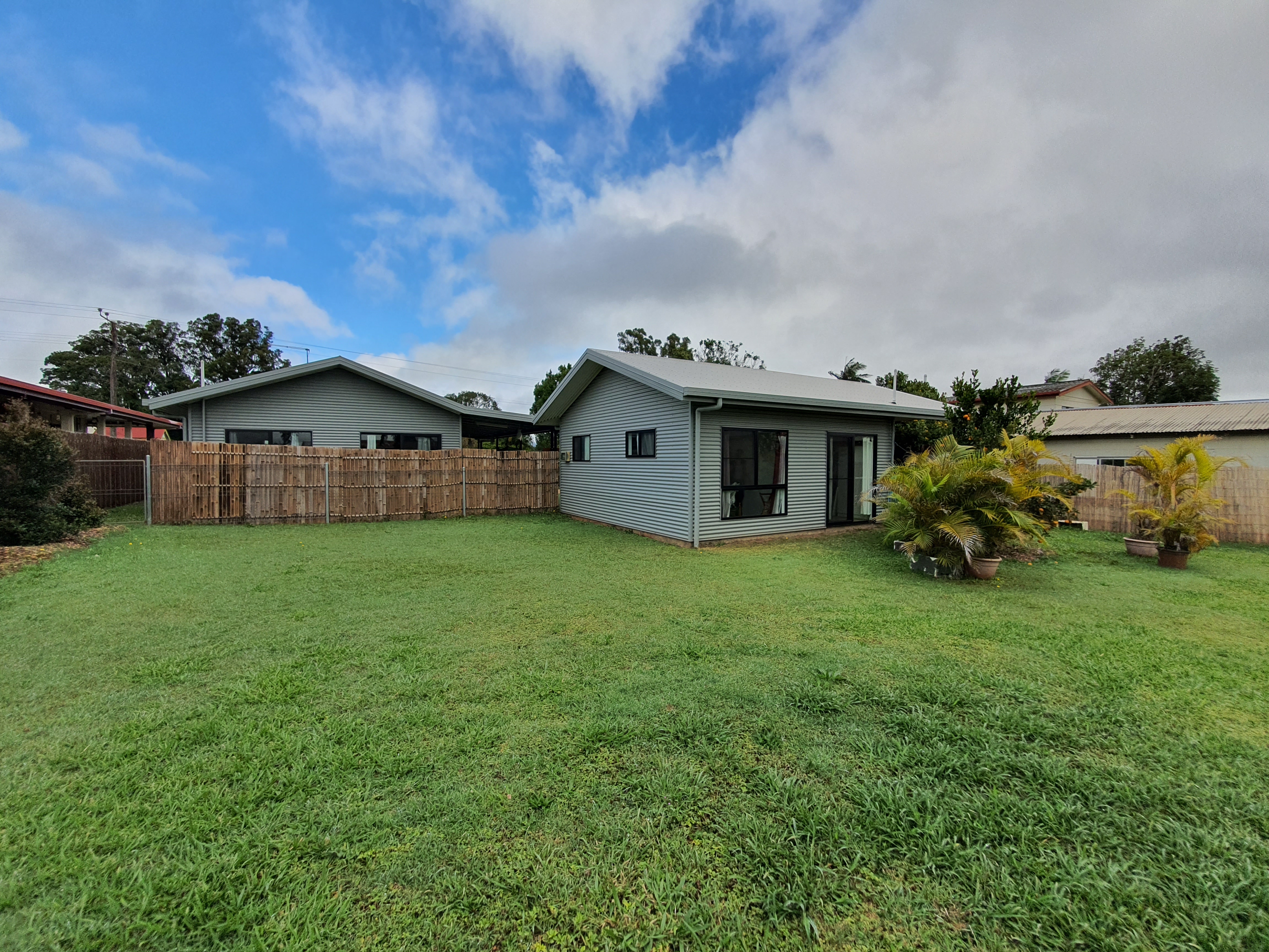 112 Robert Street, Atherton