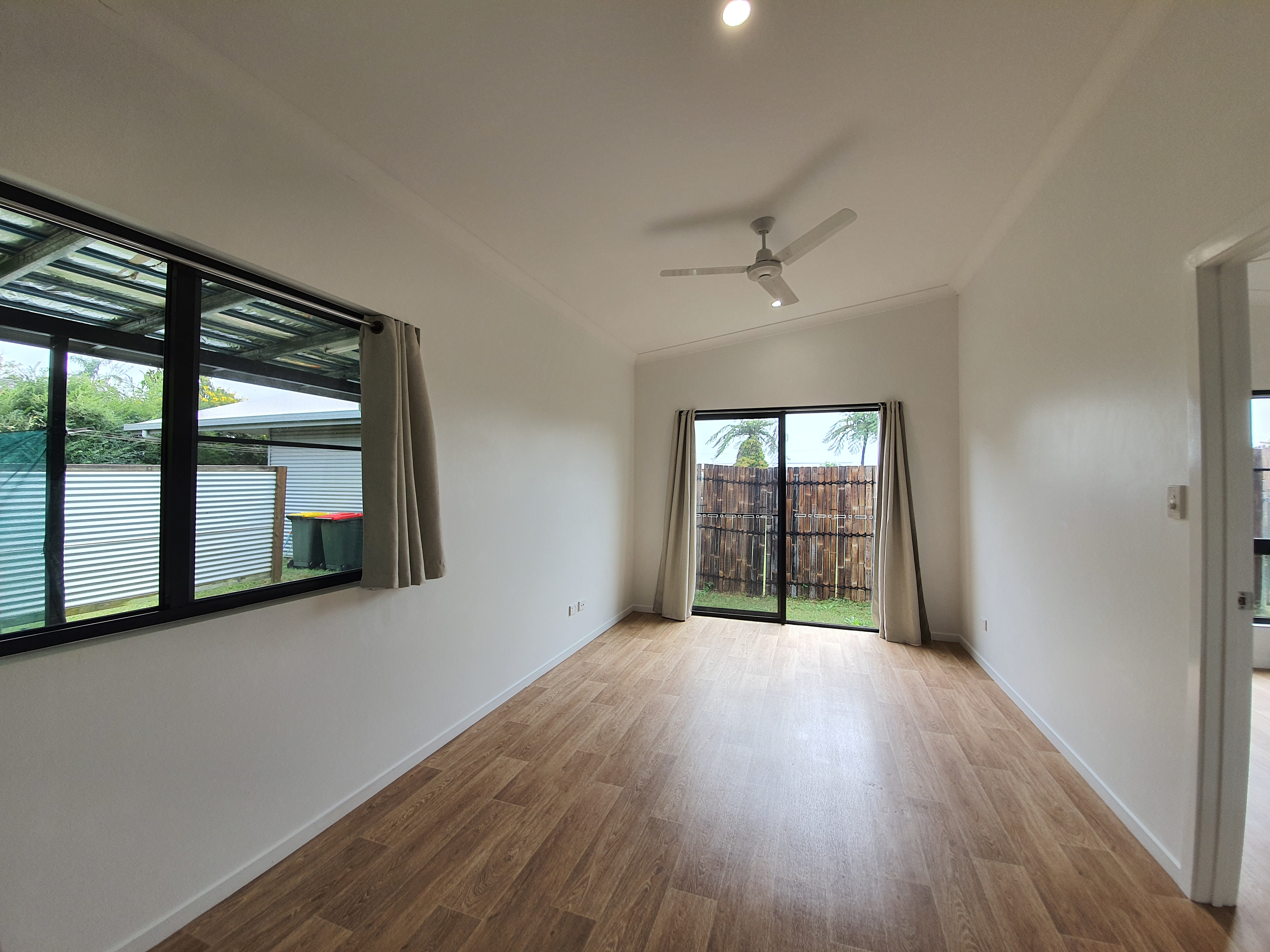 112 Robert Street, Atherton