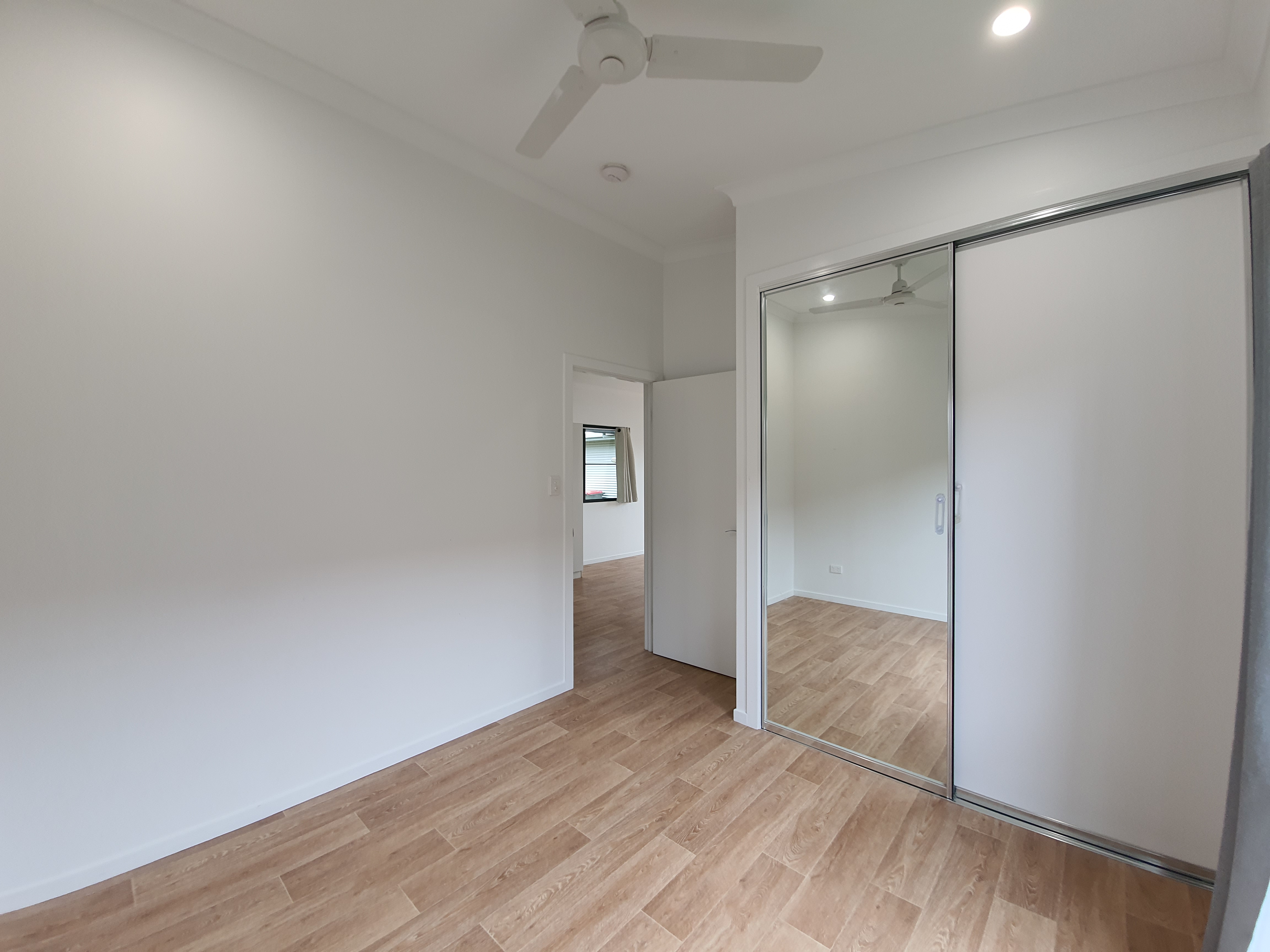 112 Robert Street, Atherton