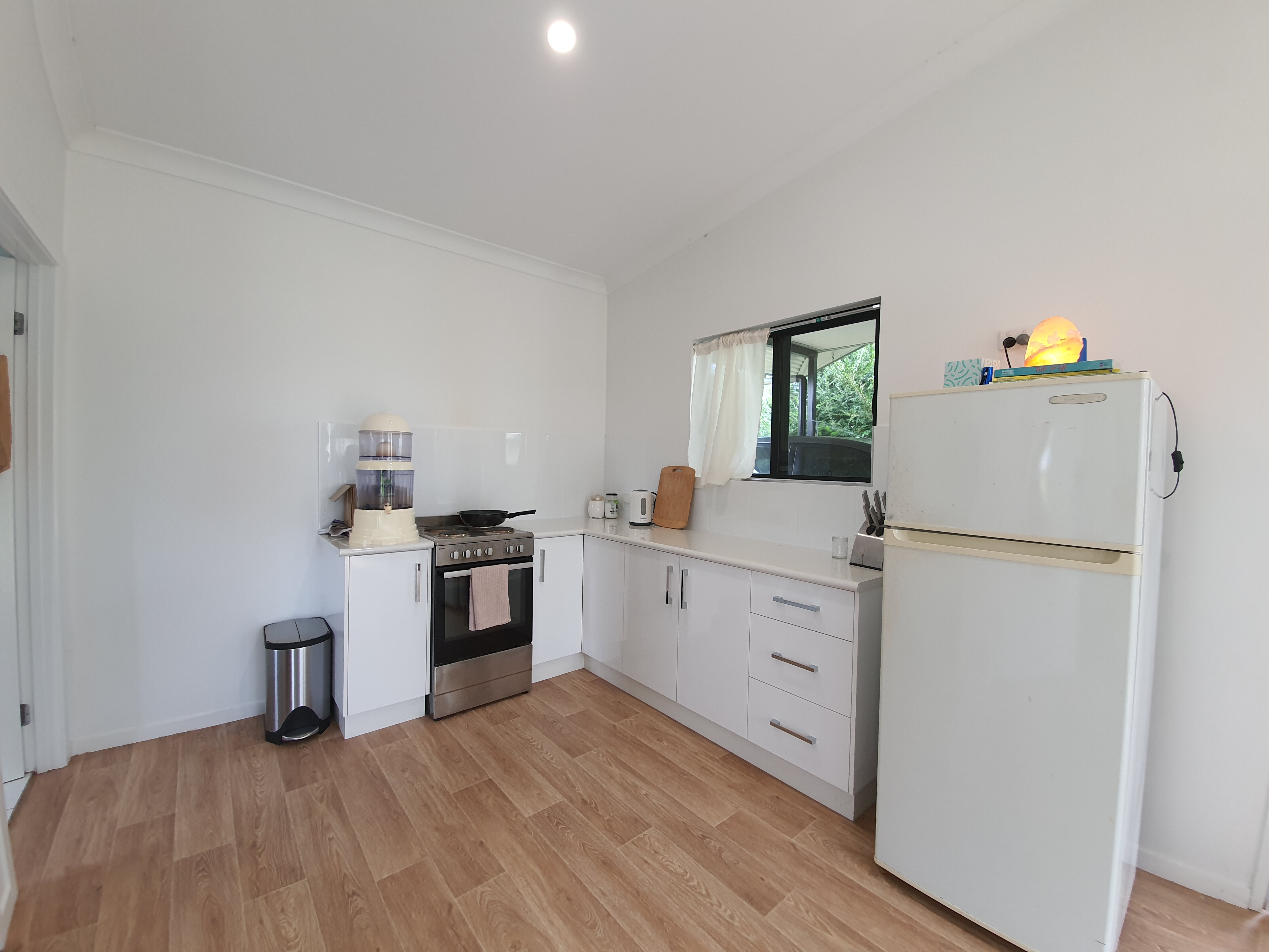 112 Robert Street, Atherton
