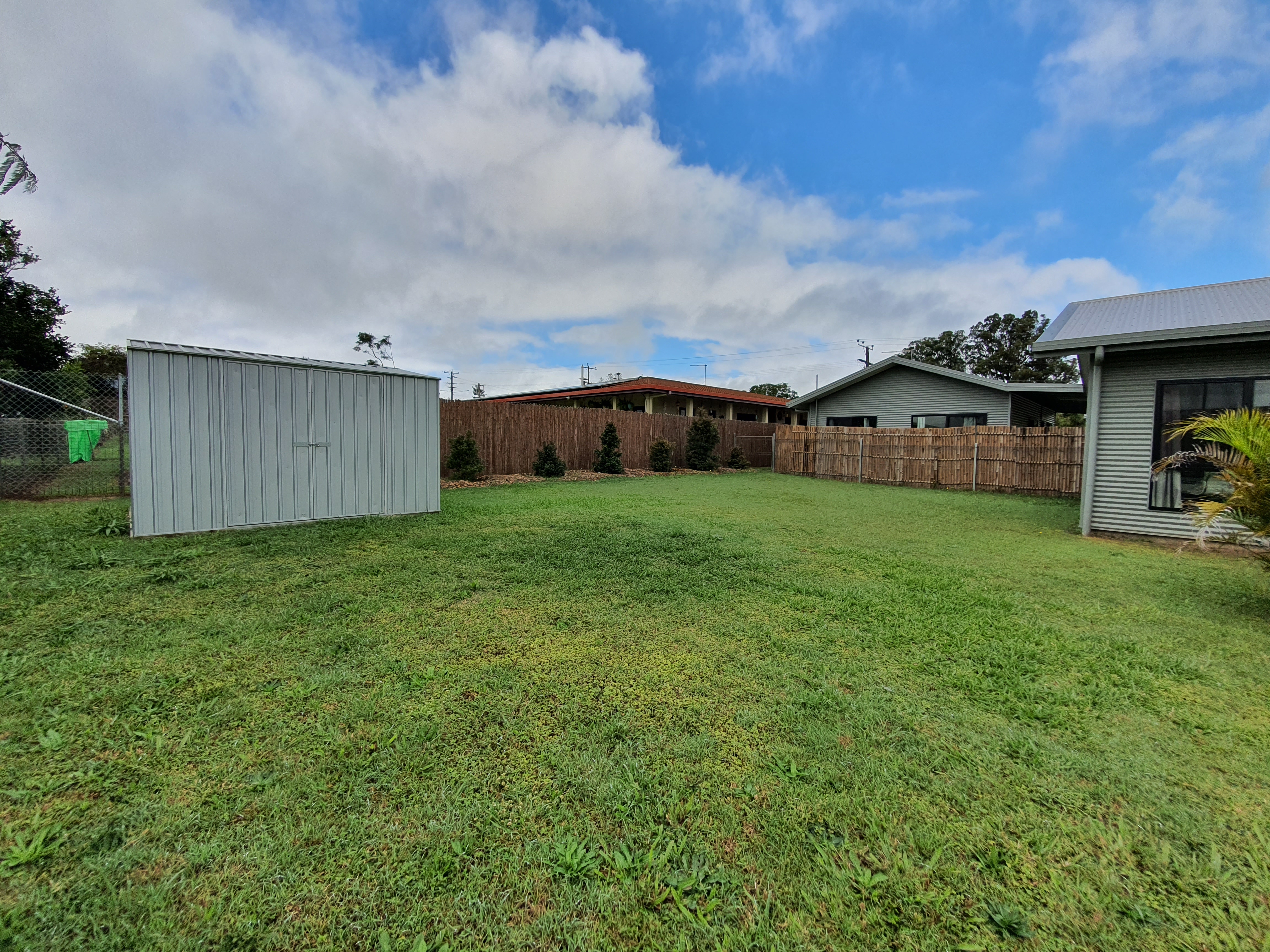 112 Robert Street, Atherton